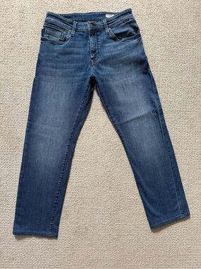 Mavi Men's Zach Straight Leg Relaxed Jeans in Medium Blue Wash